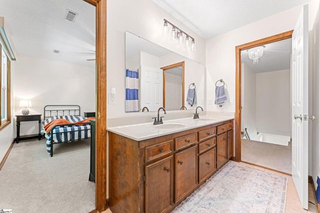 105 Gleneagles Court, Simpsonville, SC 29681
