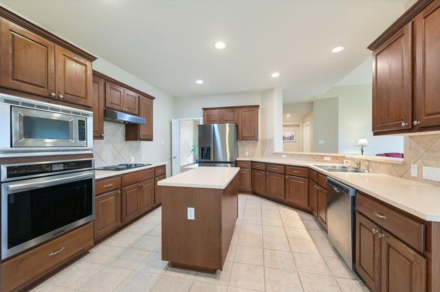 221 Abbey DR, Austin, TX 78737