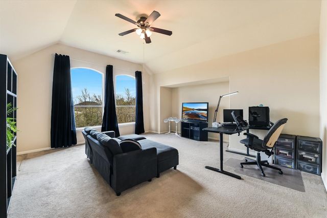 221 Abbey DR, Austin, TX 78737