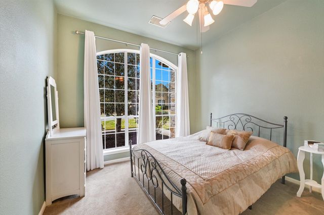 221 Abbey DR, Austin, TX 78737