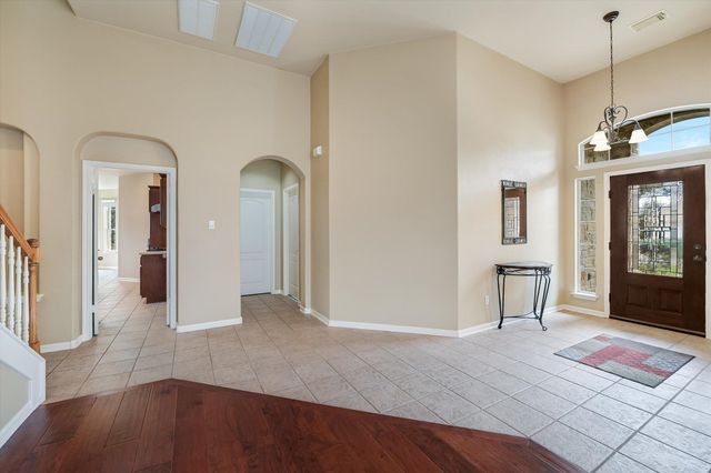 221 Abbey DR, Austin, TX 78737