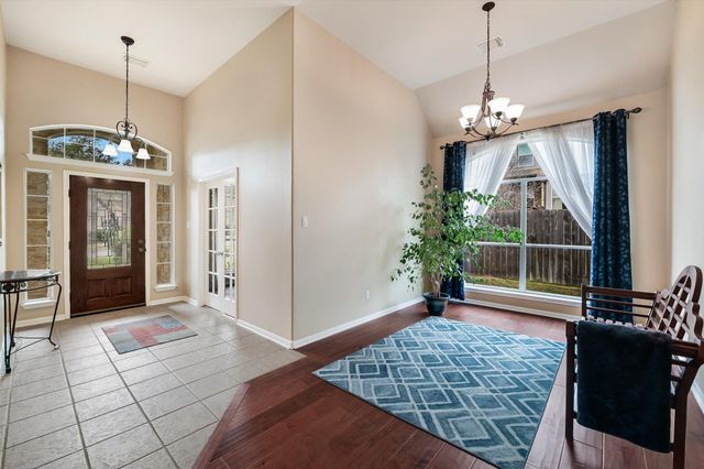 221 Abbey DR, Austin, TX 78737