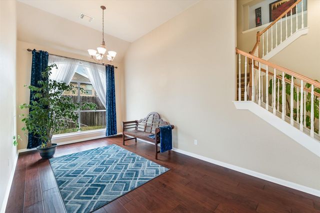 221 Abbey DR, Austin, TX 78737