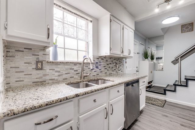 2816 Wycliff Avenue, Dallas, TX 75219