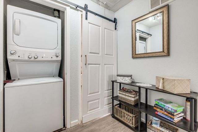 2816 Wycliff Avenue, Dallas, TX 75219