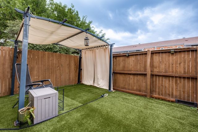 2816 Wycliff Avenue, Dallas, TX 75219