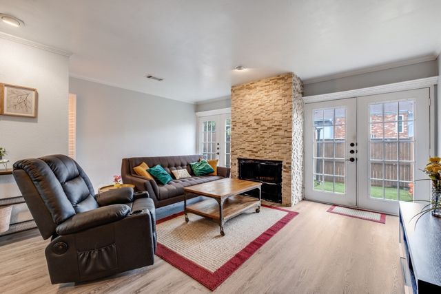 2816 Wycliff Avenue, Dallas, TX 75219