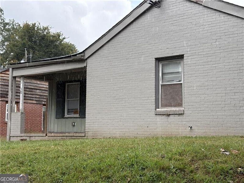 1658 M L King Jr Drive SW, Atlanta, GA 30314 — exterior