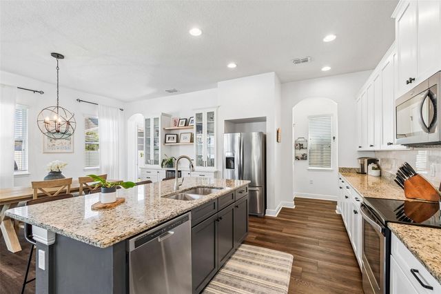 7602 S WEST SHORE BOULEVARD, Tampa, FL 33616