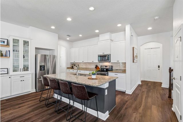 7602 S WEST SHORE BOULEVARD, Tampa, FL 33616