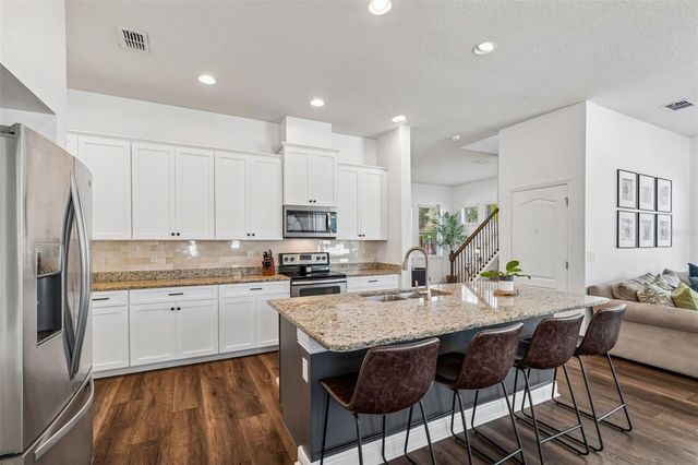 7602 S WEST SHORE BOULEVARD, Tampa, FL 33616