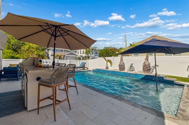 7602 S WEST SHORE BOULEVARD, Tampa, FL 33616