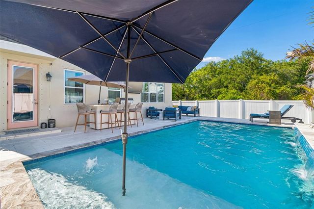 7602 S WEST SHORE BOULEVARD, Tampa, FL 33616