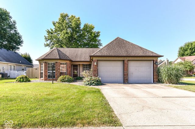 7701 Raleigh Lane, Fishers, IN 46038
