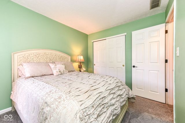 7701 Raleigh Lane, Fishers, IN 46038
