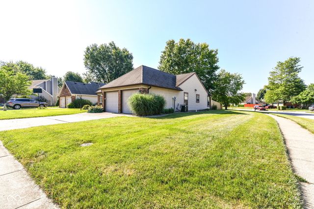 7701 Raleigh Lane, Fishers, IN 46038