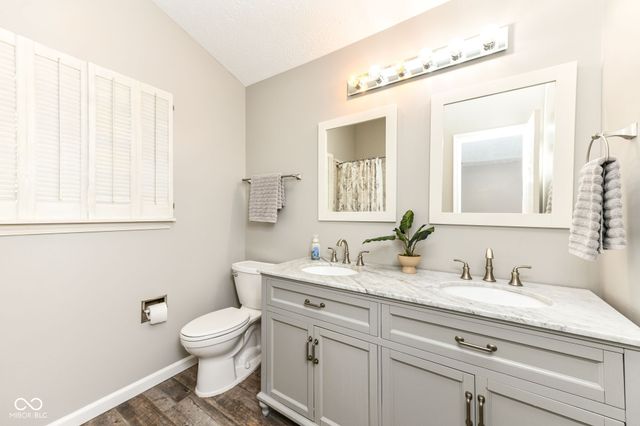7701 Raleigh Lane, Fishers, IN 46038