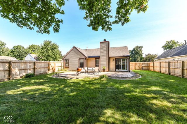 7701 Raleigh Lane, Fishers, IN 46038