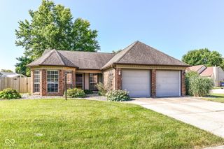 7701 Raleigh Lane, Fishers, IN 46038