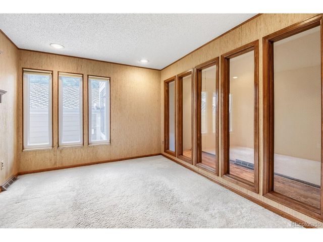 4255 S Olive St 8, Denver, CO 80237