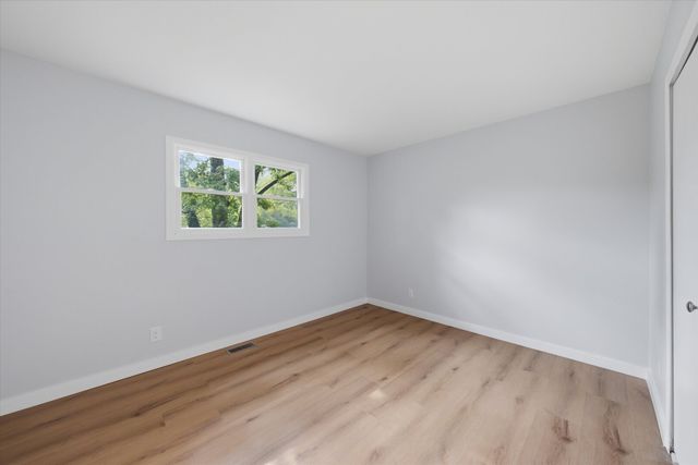 212 Kenilworth Drive, Bolingbrook, IL 60440