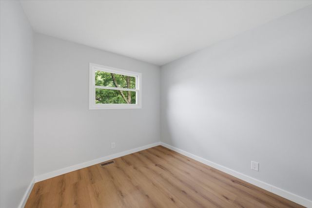 212 Kenilworth Drive, Bolingbrook, IL 60440