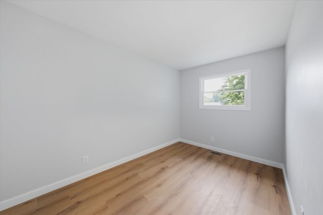 212 Kenilworth Drive, Bolingbrook, IL 60440