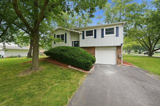 212 Kenilworth Drive, Bolingbrook, IL 60440