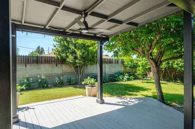 1510 E Austin Way, Fresno, CA 93704