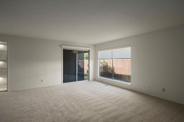 1510 E Austin Way, Fresno, CA 93704