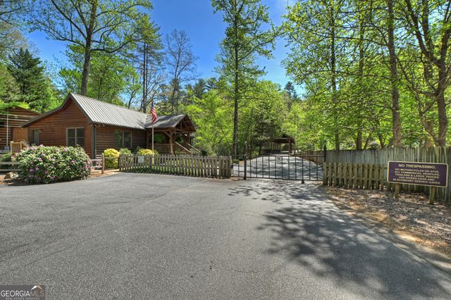 394 Blackberry Circle, Ellijay, GA 30536