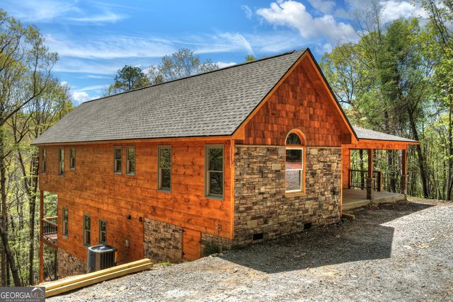 394 Blackberry Circle, Ellijay, GA 30536
