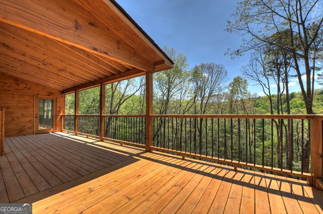 394 Blackberry Circle, Ellijay, GA 30536