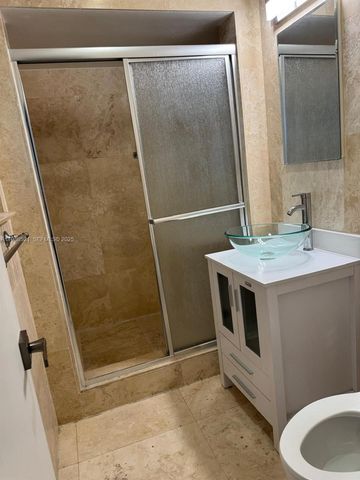 985 NE 115th St, Biscayne Park, FL 33161