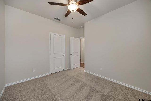 1201 Park Meadows Dr., Whitehouse, TX 75791