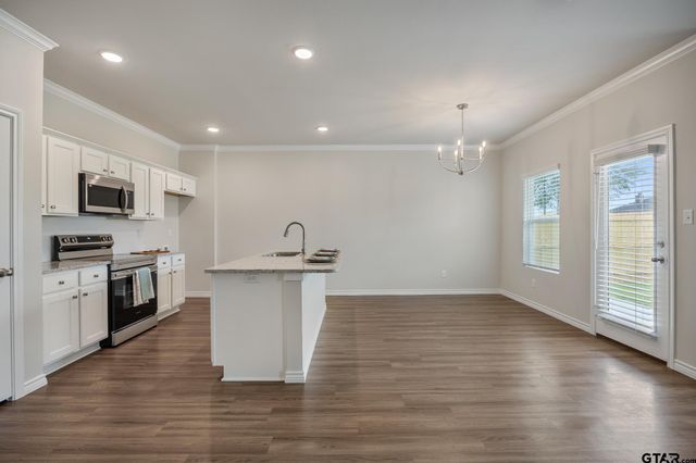 1201 Park Meadows Dr., Whitehouse, TX 75791