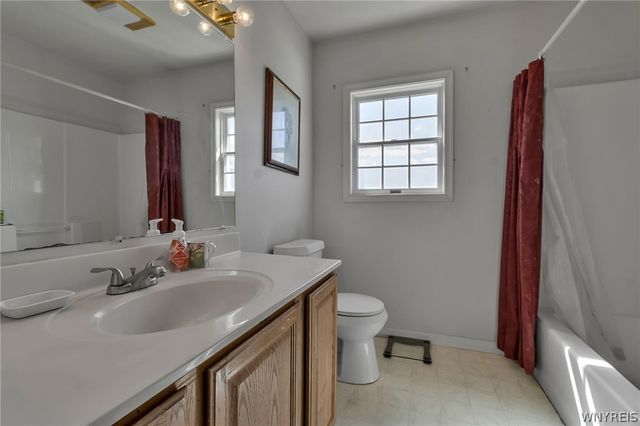 11881 Broadway Street, Alden, NY 14004