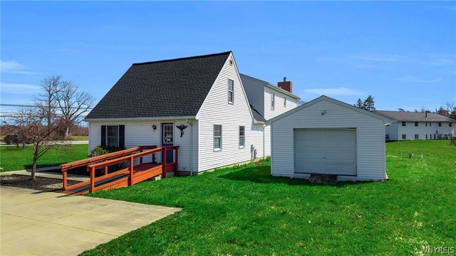 11881 Broadway Street, Alden, NY 14004