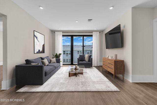 218 3rd Avenue 204, Asbury Park, NJ 07712