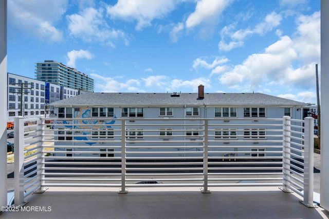 218 3rd Avenue 204, Asbury Park, NJ 07712