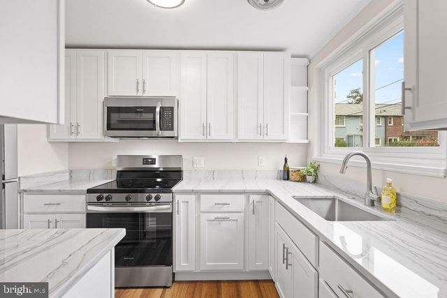 13-G RIDGE RD, Greenbelt, MD 20770