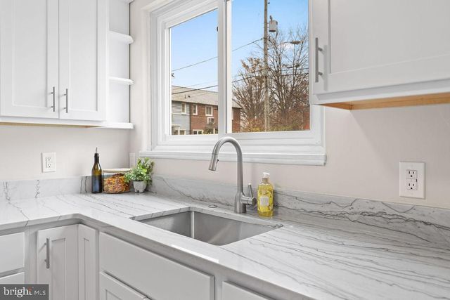 13-G RIDGE RD, Greenbelt, MD 20770