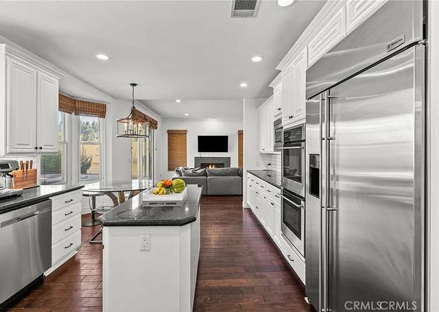 3450 Malaga Court, Calabasas, CA 91302