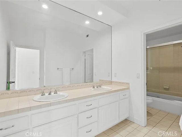 3450 Malaga Court, Calabasas, CA 91302