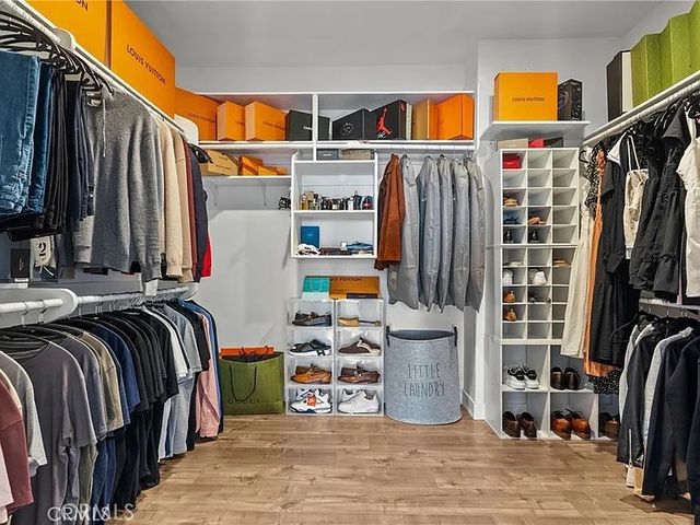 3450 Malaga Court, Calabasas, CA 91302