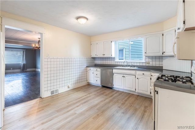74 Ryan Street, Buffalo, NY 14210