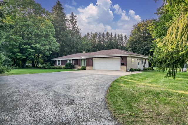 1630 Wallace Lake ROAD, West Bend, WI 53090