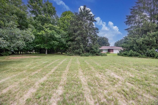 1630 Wallace Lake ROAD, West Bend, WI 53090