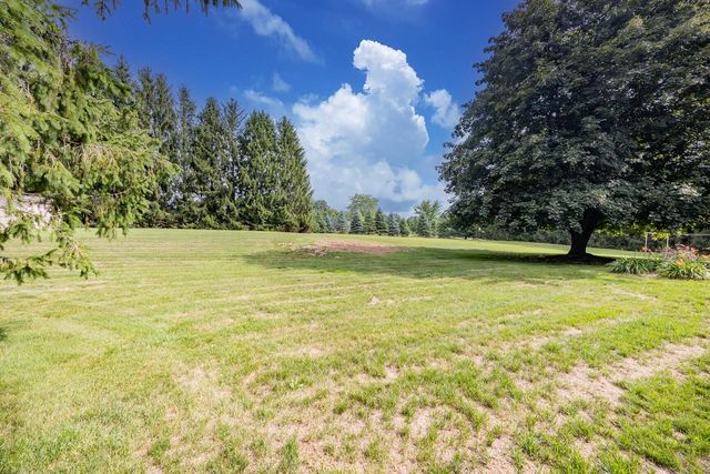 1630 Wallace Lake ROAD, West Bend, WI 53090