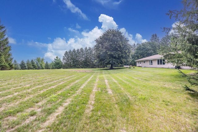 1630 Wallace Lake ROAD, West Bend, WI 53090